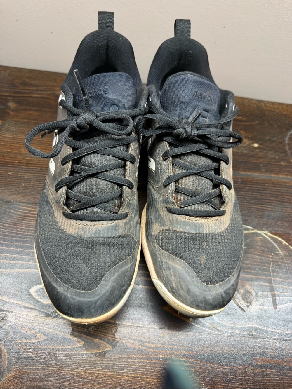 New Balance cleats women’s 9.5 or men’s 8